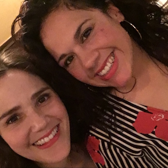 Meet your Posher, Jennifer - Picture 2 of 2